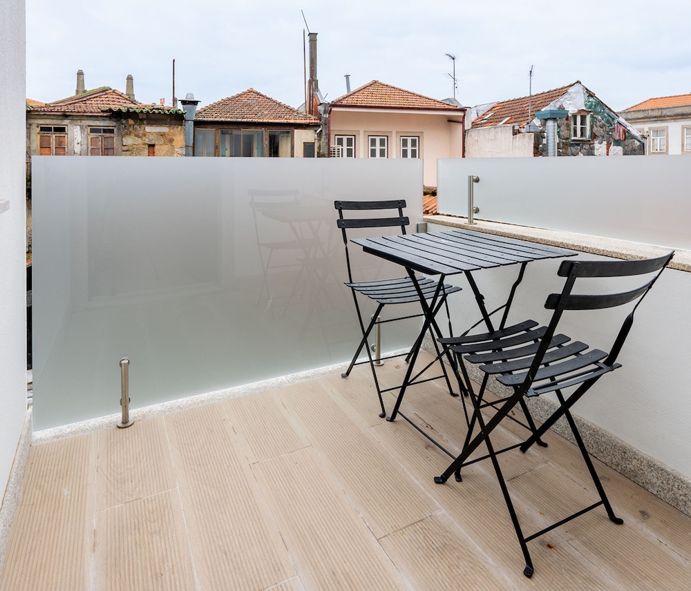 Carmo Residence Porto - S Francisco by Vacationy