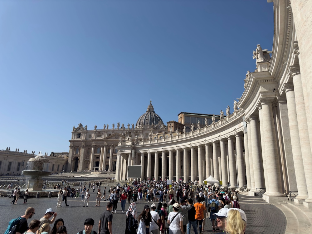 Vatican Beautiful 2Br Apartment