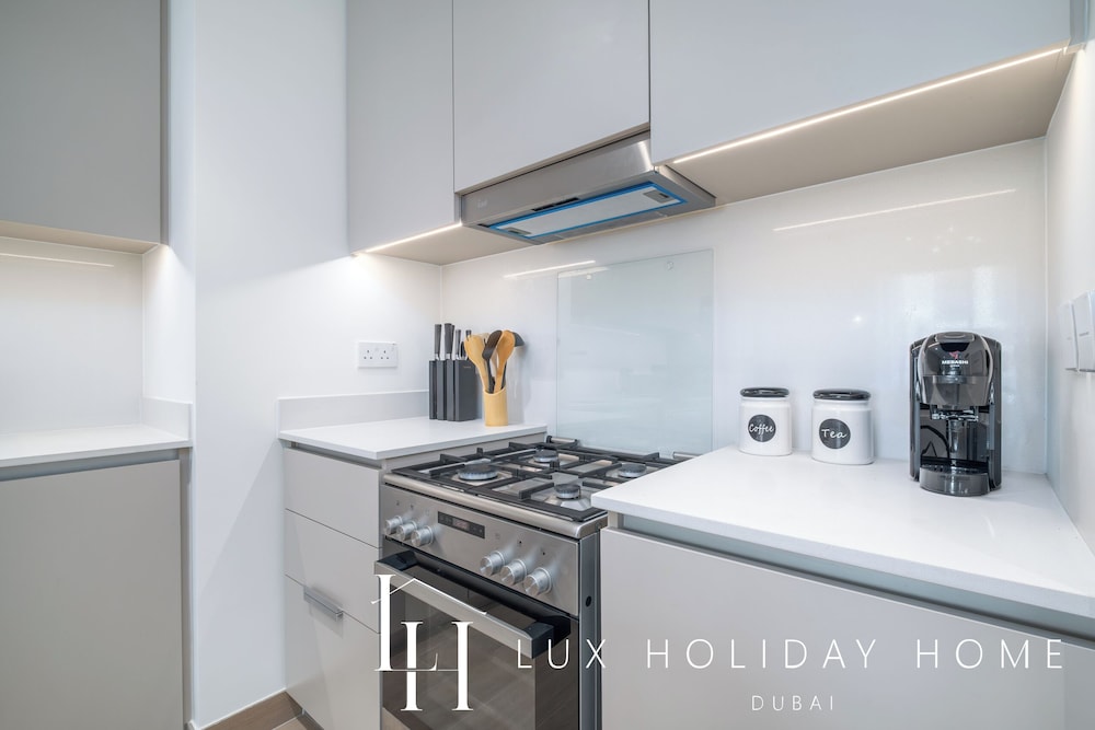 LUX The Dubai Creek Beach Suite 2
