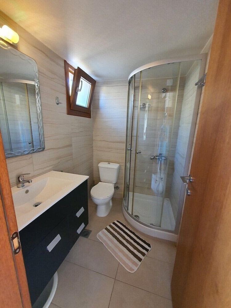 Evita Studios & Apartments photo 5