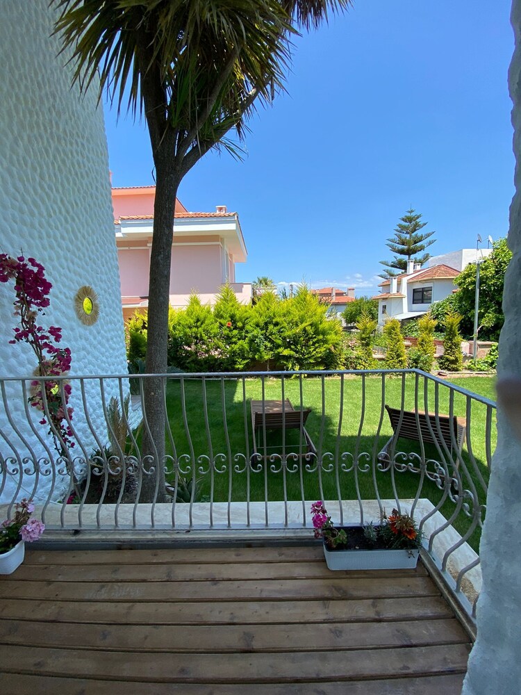 Flora Boheme - Image 12