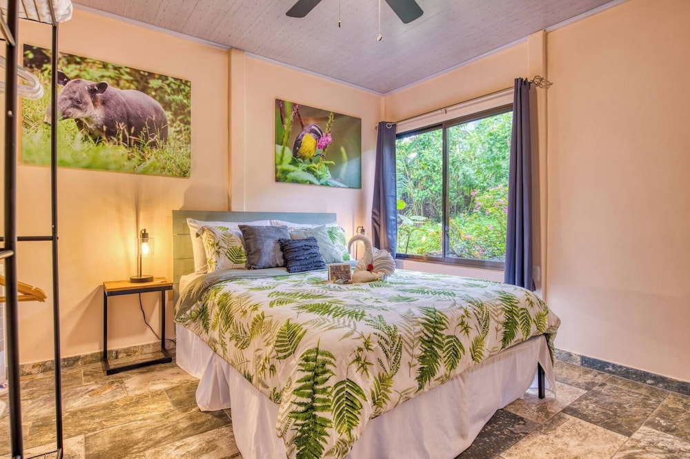 Family Home - Pura Vidaville