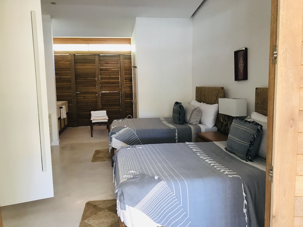 El Careyes Club & Residences