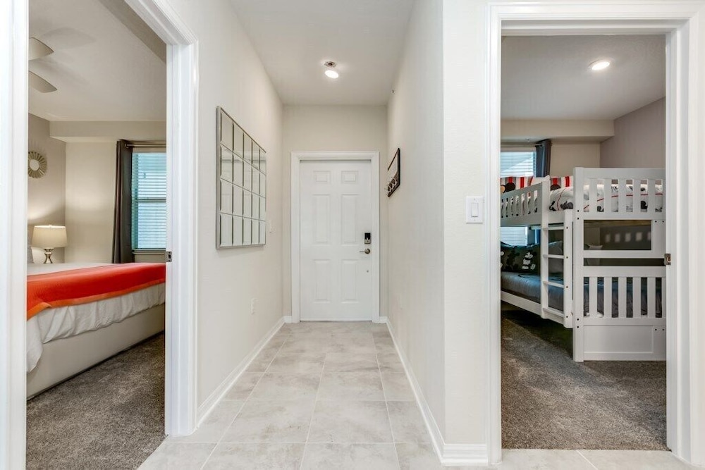 Beautiful 2 Bdrm 2 BA Condo view 2