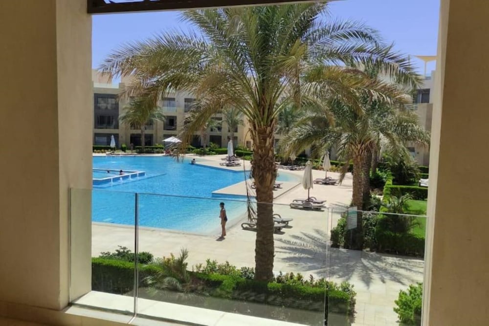 El Gouna Vacations - Mangroovy Magic PoolView 1BR in Beachfront Complex - Property Image 3
