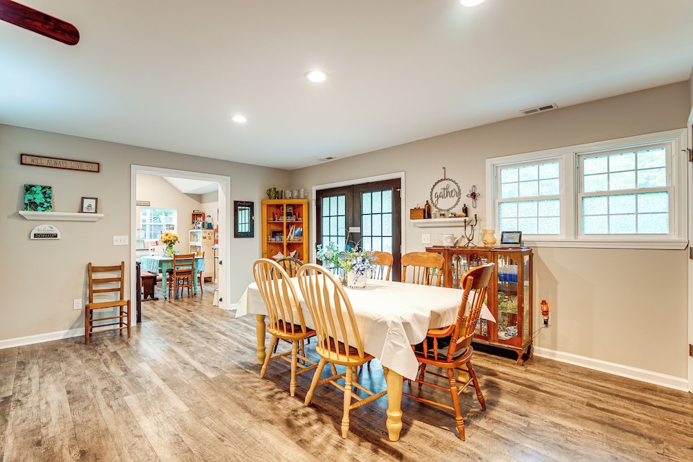 Otter Creek Rec Area On-site! Serene Family Home
