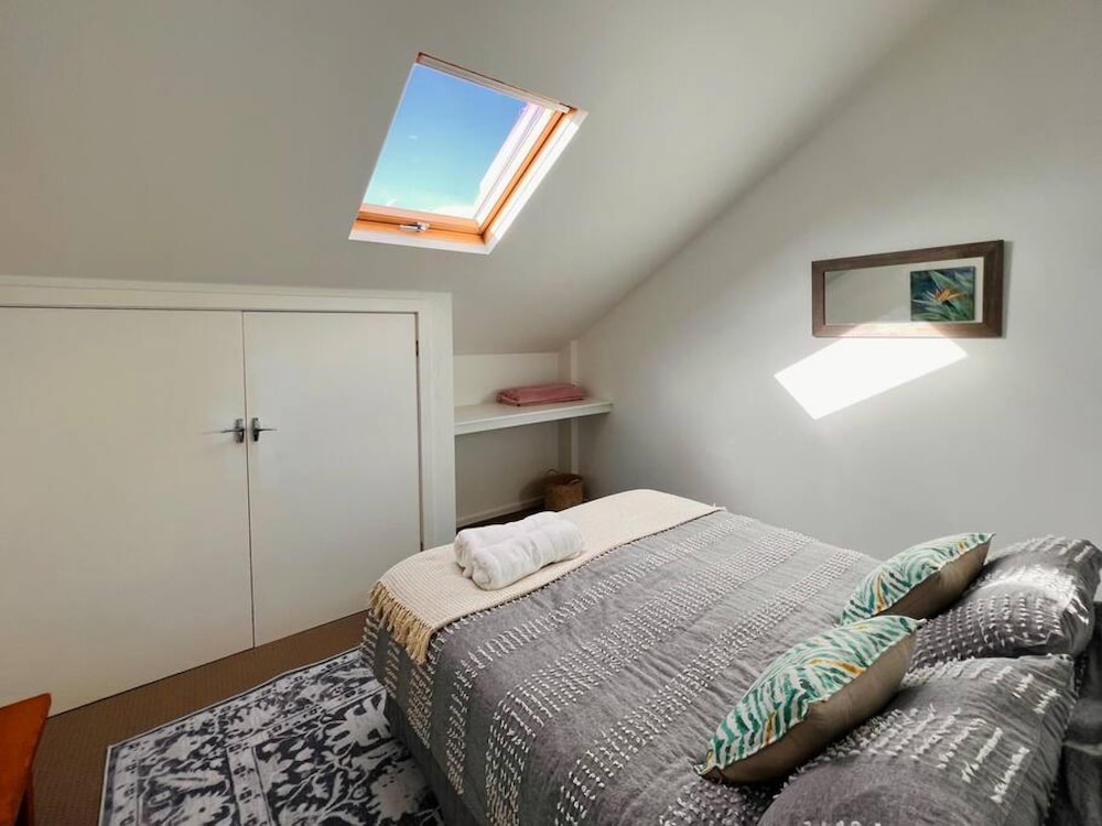 Blue Wren Barn Huge Spa - Country Escape