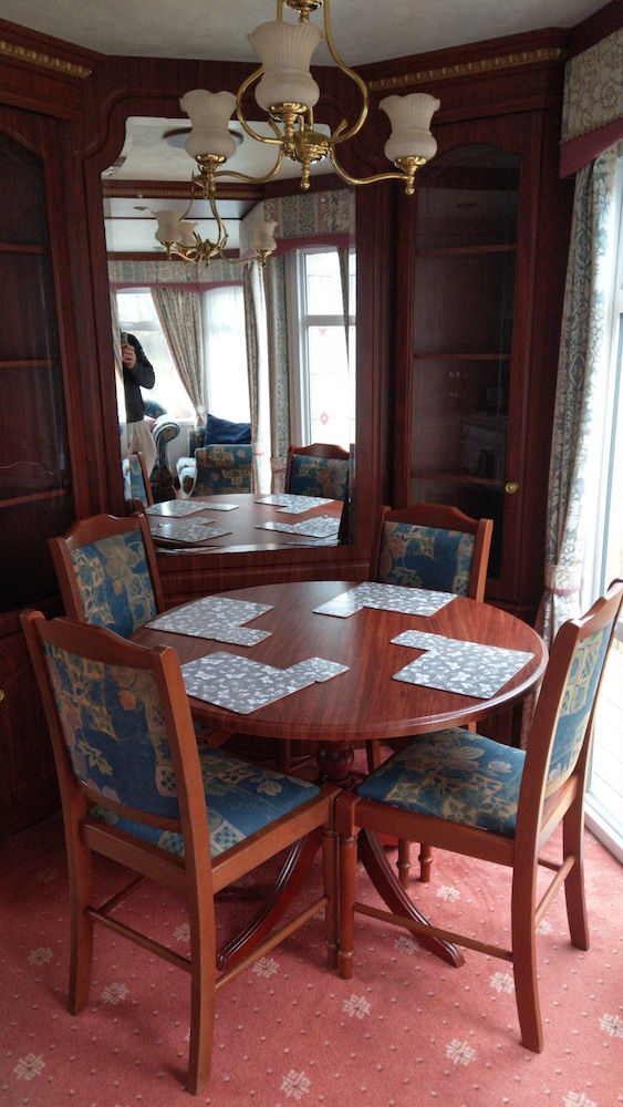 The Boat House Chalet - Boat of Garten - Near Aviemore - Sleeps 6 view 5