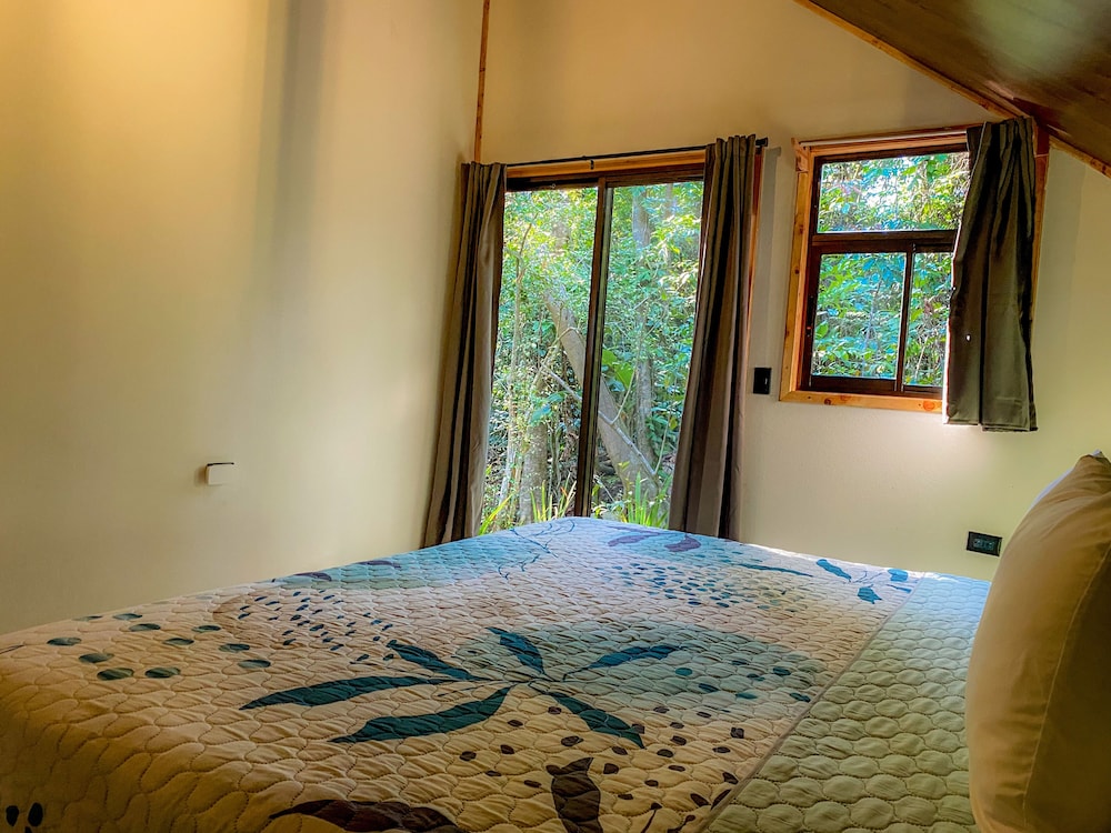 Tityra Lodge