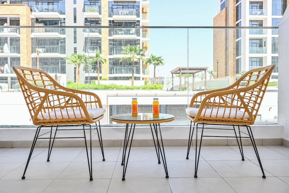 Luxury Studio in Azizi Riviera