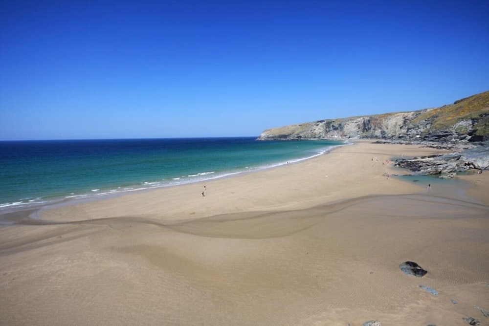 Crowsnest - Overlooking Trebarwith Strand