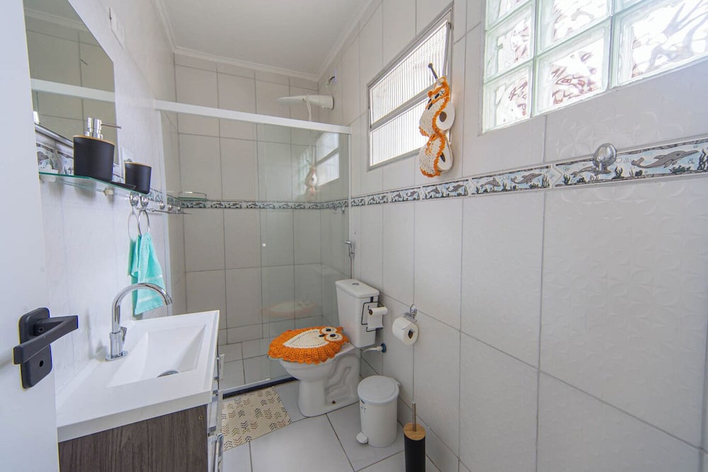 Casa Pet Friendly com Wi-fi e Garagem no Ocian