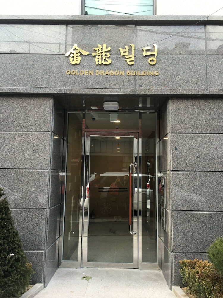 Seoul Crown 88 Guest House - Foreign Guests Only