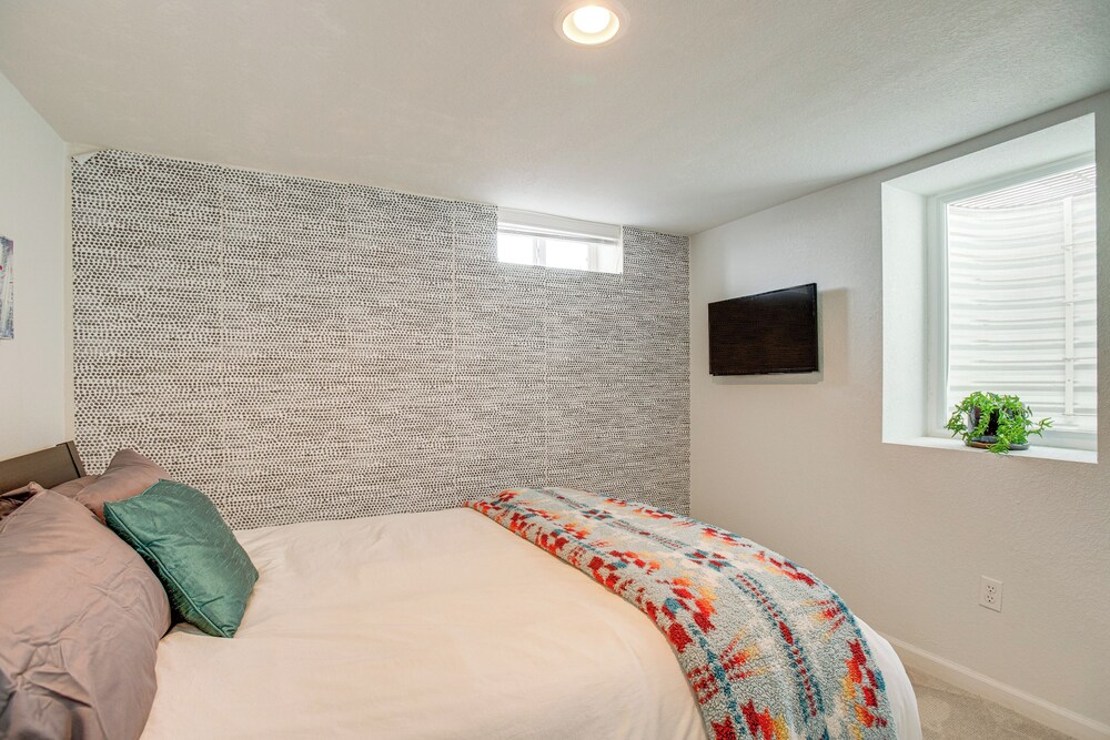 Walk to City Park: Chic Home w/ Hot Tub & Yard