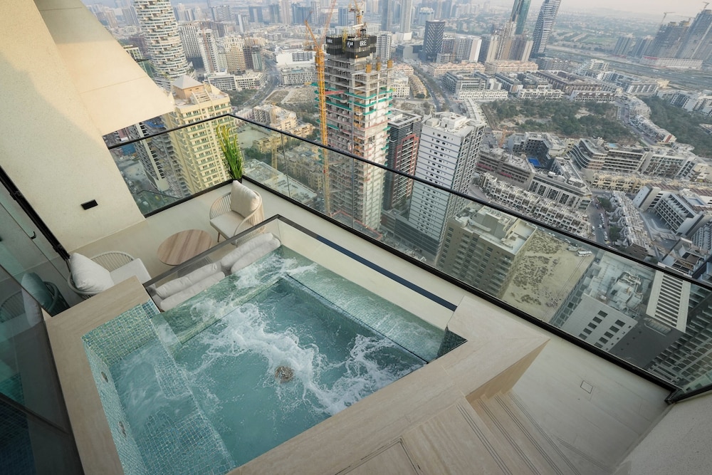 Binghatti Royale - Elite 1BR Suite