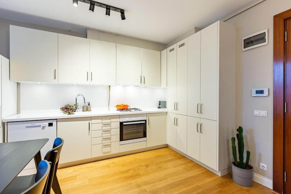 Mesmerizing Flat With Bosphorus View