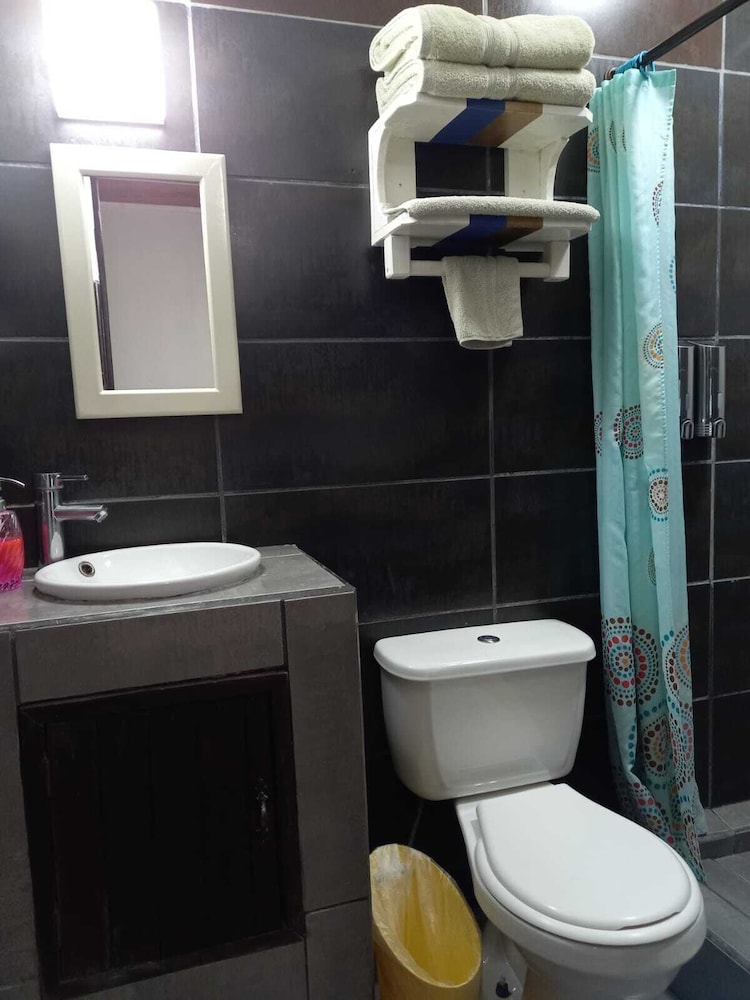 Lizard King Hotel & Suites
