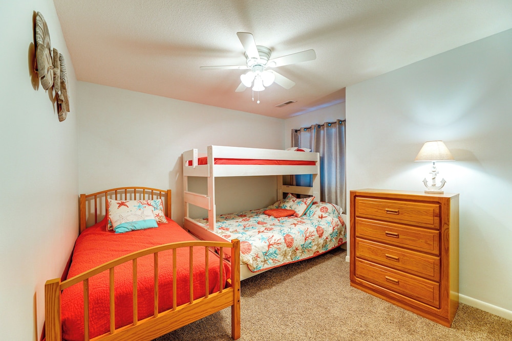 3 Mi to Fenwick Island & Beach: Family Townhome