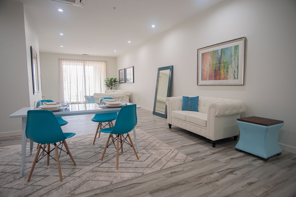 The Cove - Condo Hotel - Perfect Location