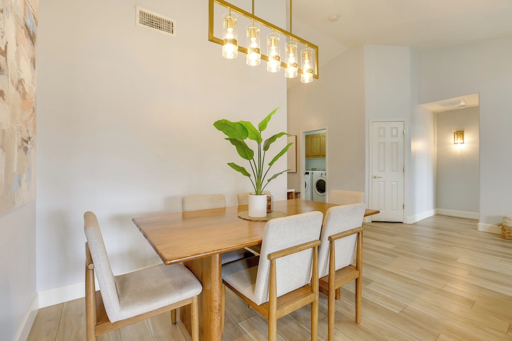 Spacious & Fenced Yard: Relaxing Home in Surprise