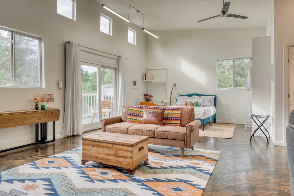 Summer Sale! El Dorado Estate Private 2-acre Escape With Pool & Guest Suites Firepit, Playset, Guest Suites
