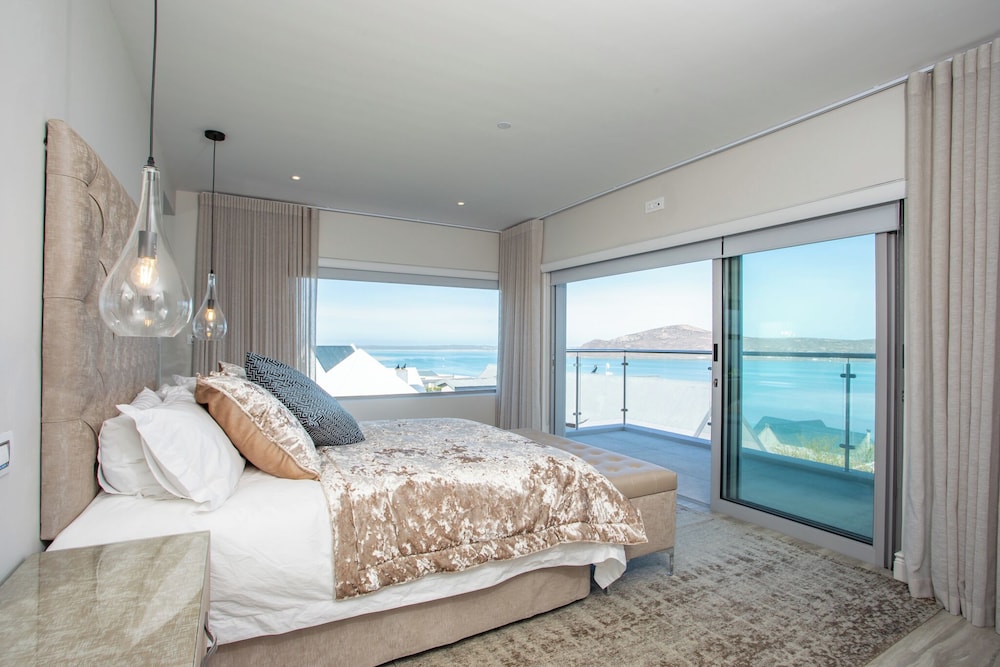 The View Langebaan with Heated Pool