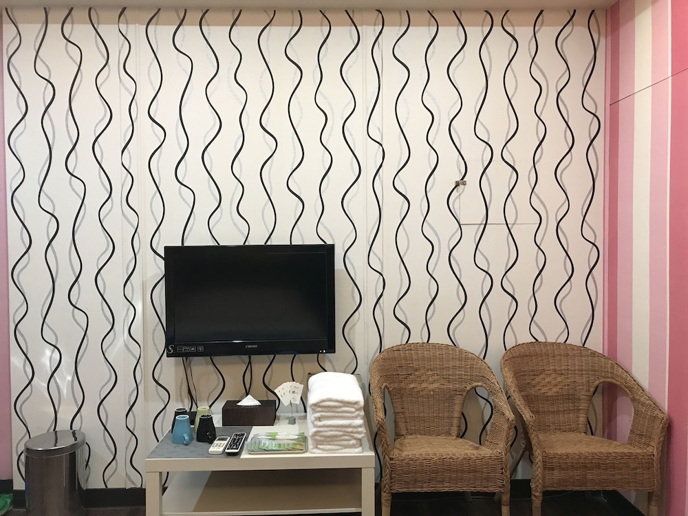 LOK Hotel