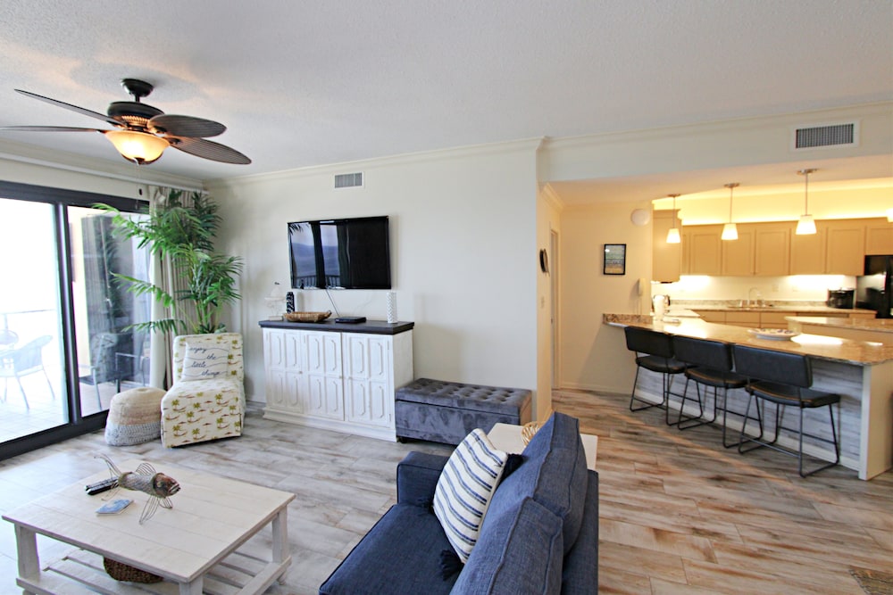 Romar House