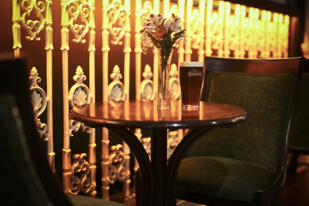 Kilkenny Vacations - The Club House Hotel - Property Image 4