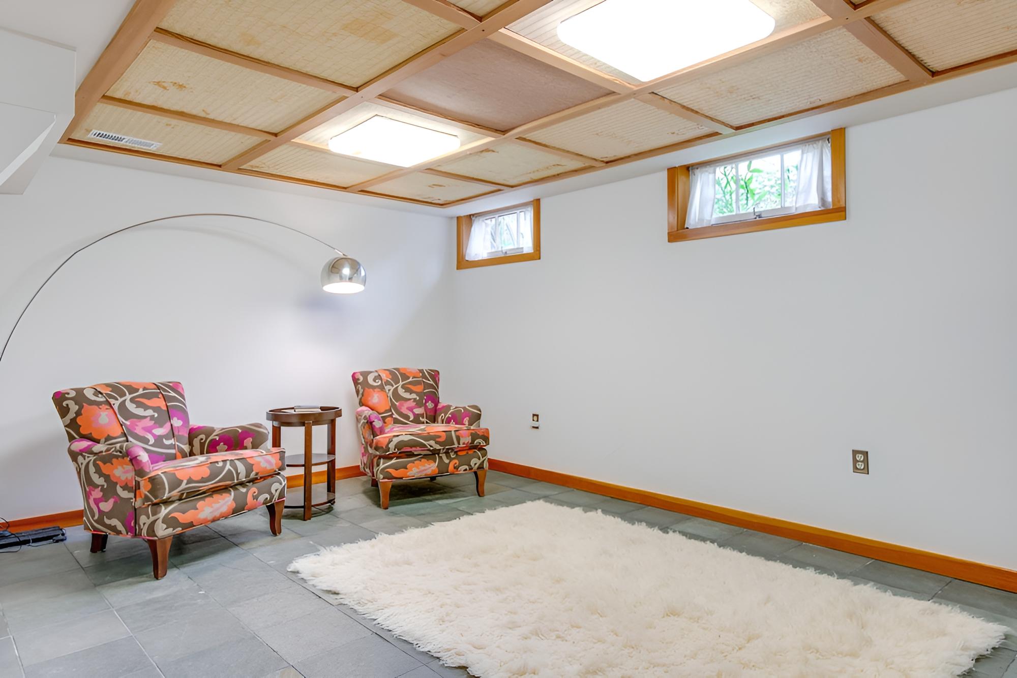 Updated + Bright Golden Home - Walk to Downtown! view 4