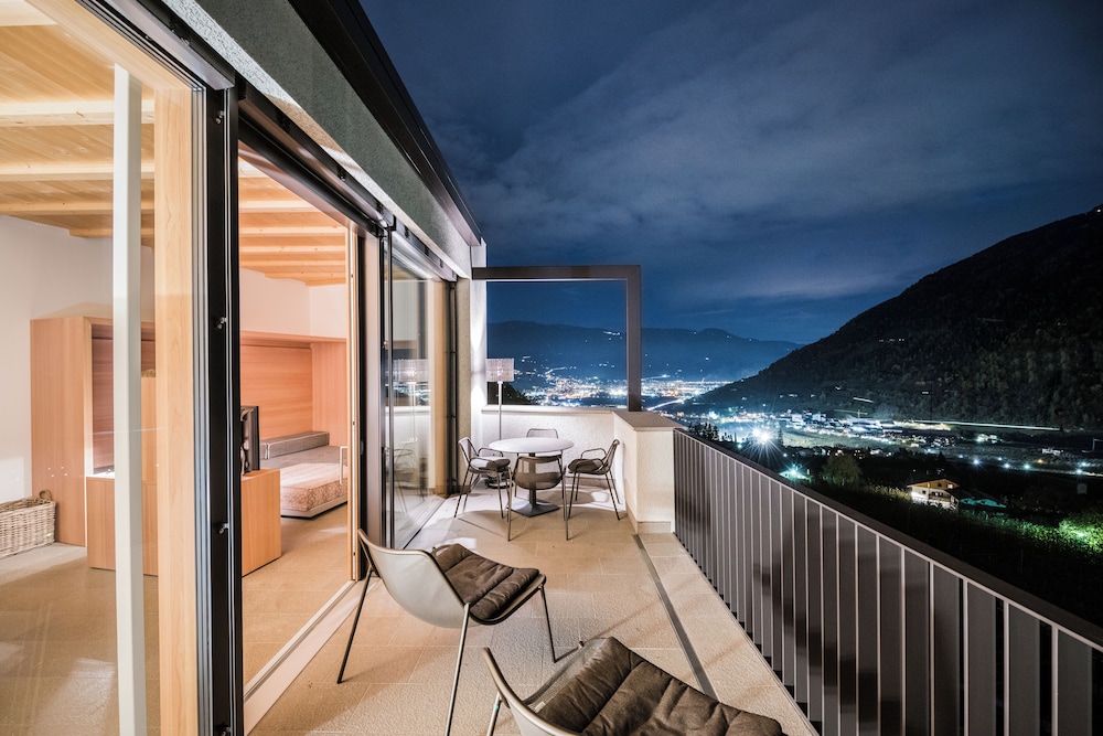 paloria apartments & sport