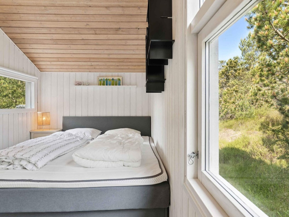 5 Star Holiday Home in Albaek