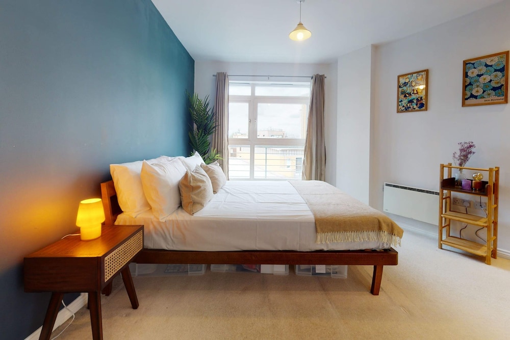 Cozy Hackney Apartment
