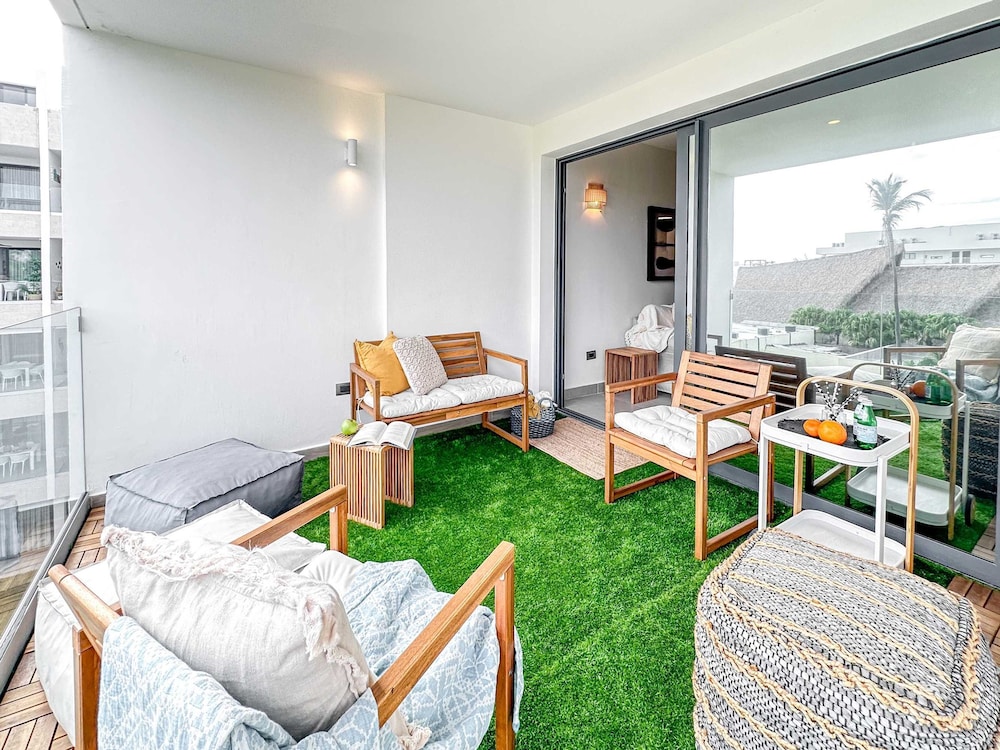 Gorgeous new Beach Apartment