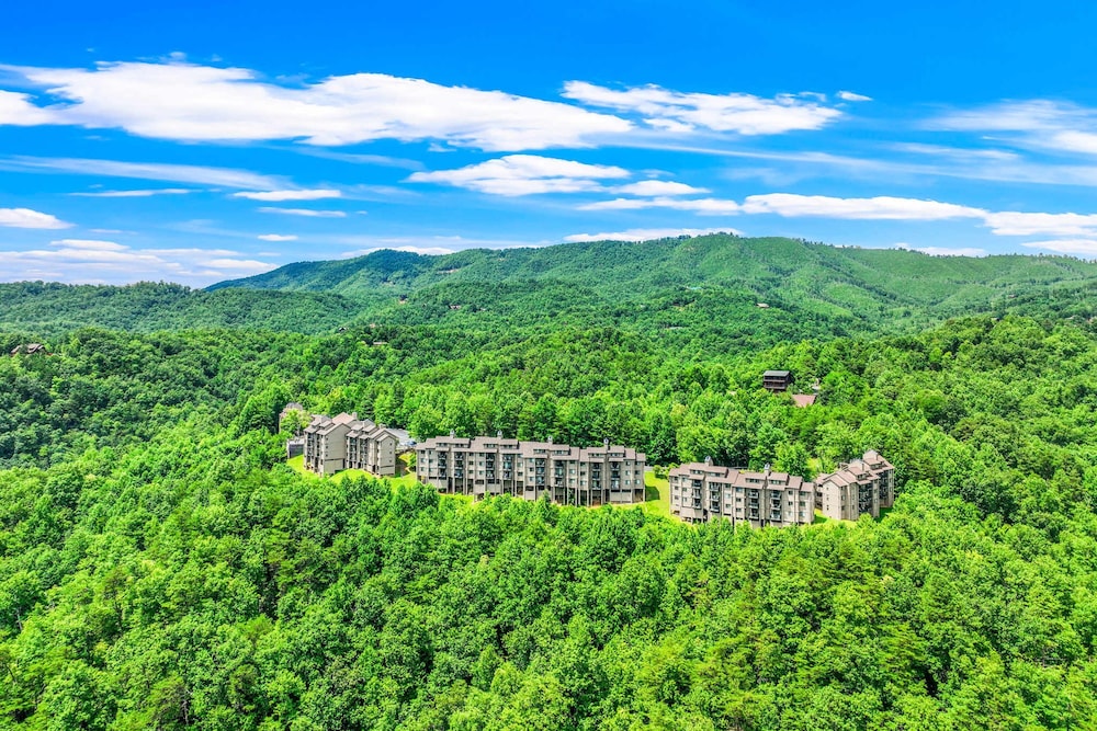 Sleeps 4-mountain Views-indoor Pool Sauna