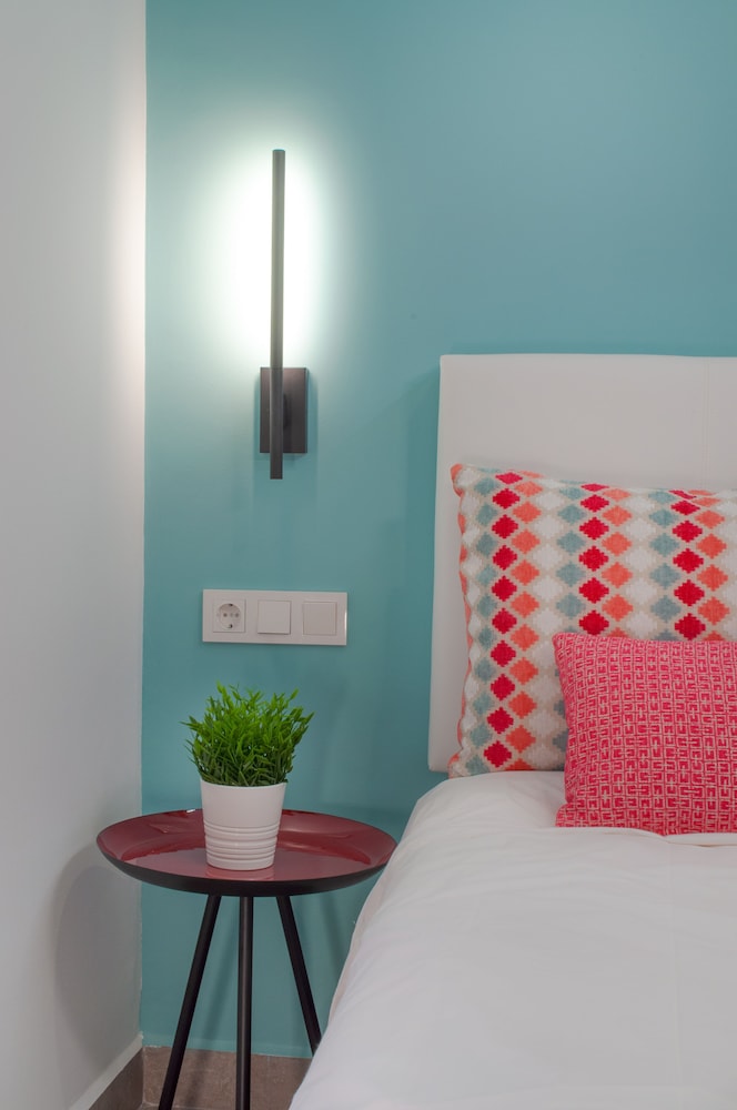 ABAL Apartments - Barrio