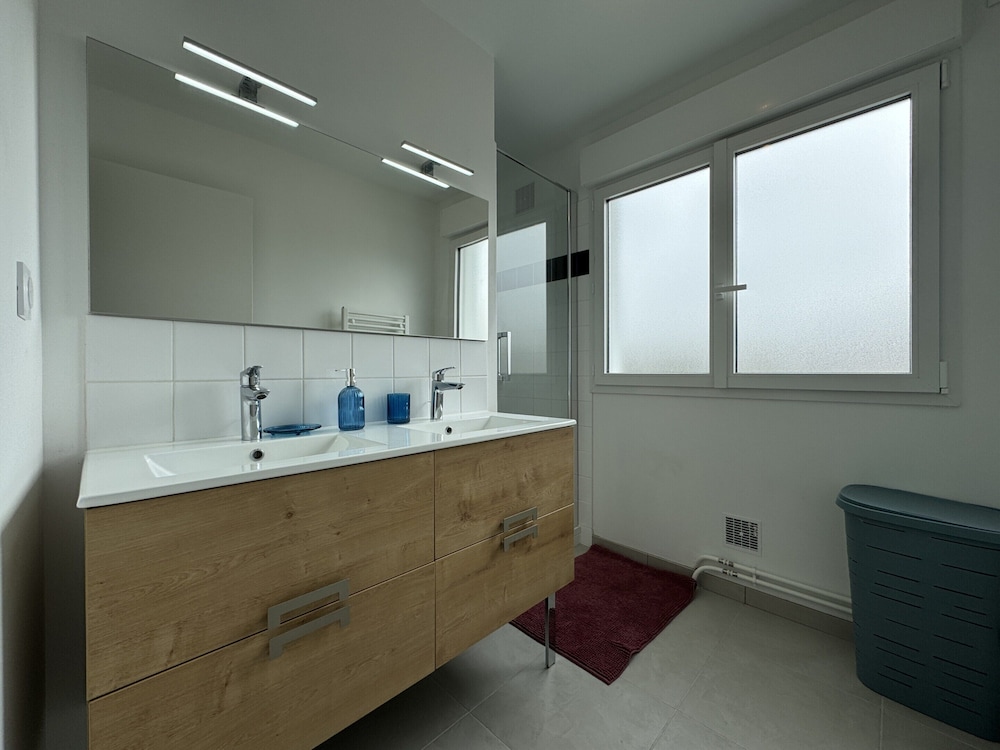 Holiday Home in Le Mans Near 24H Circuit