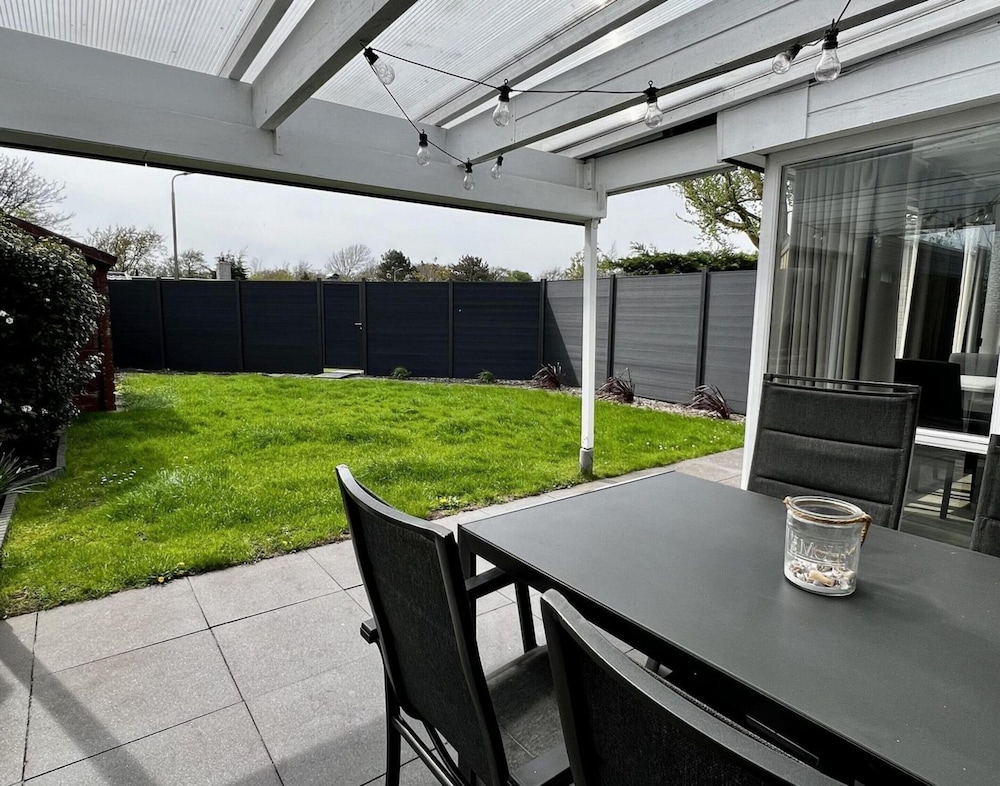 Beautiful Bungalow in North Holland
