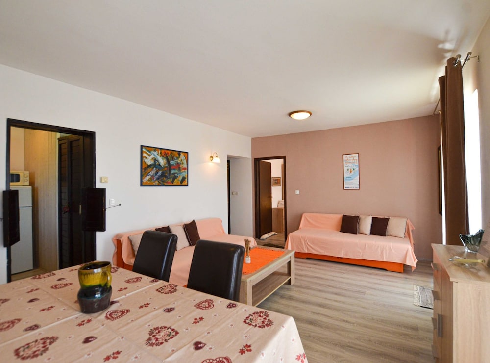 Classic and Elegant Rovinj Apartments With Balcony