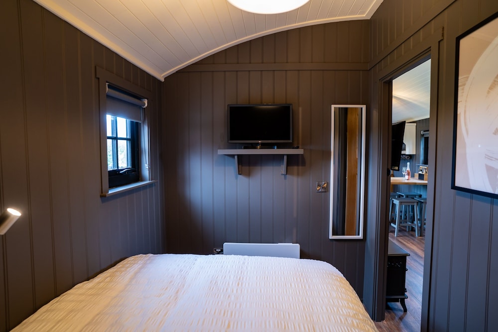 Charming Lodge in Limavady view 5