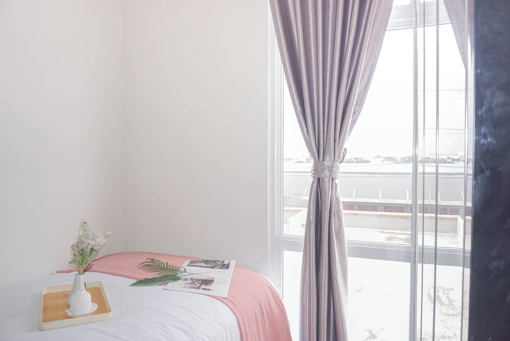 Cozy And Functional 2Br Apartment Vasanta Innopark