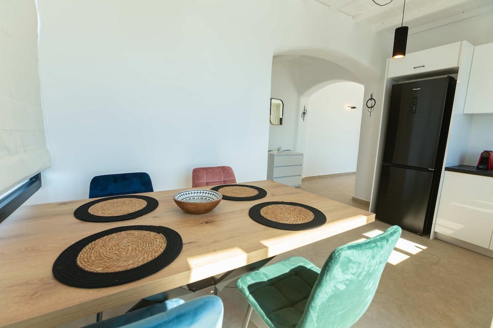Apellon Mykonos Luxury Seaview Retreat