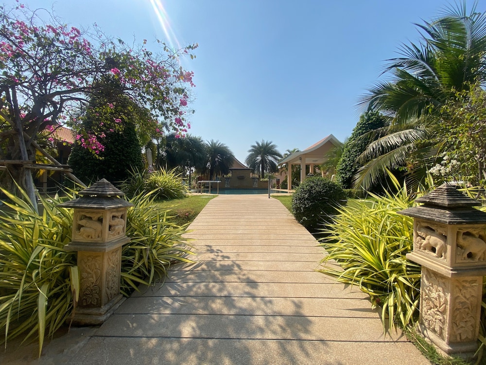 Chang Noi wheelchair accessible resort