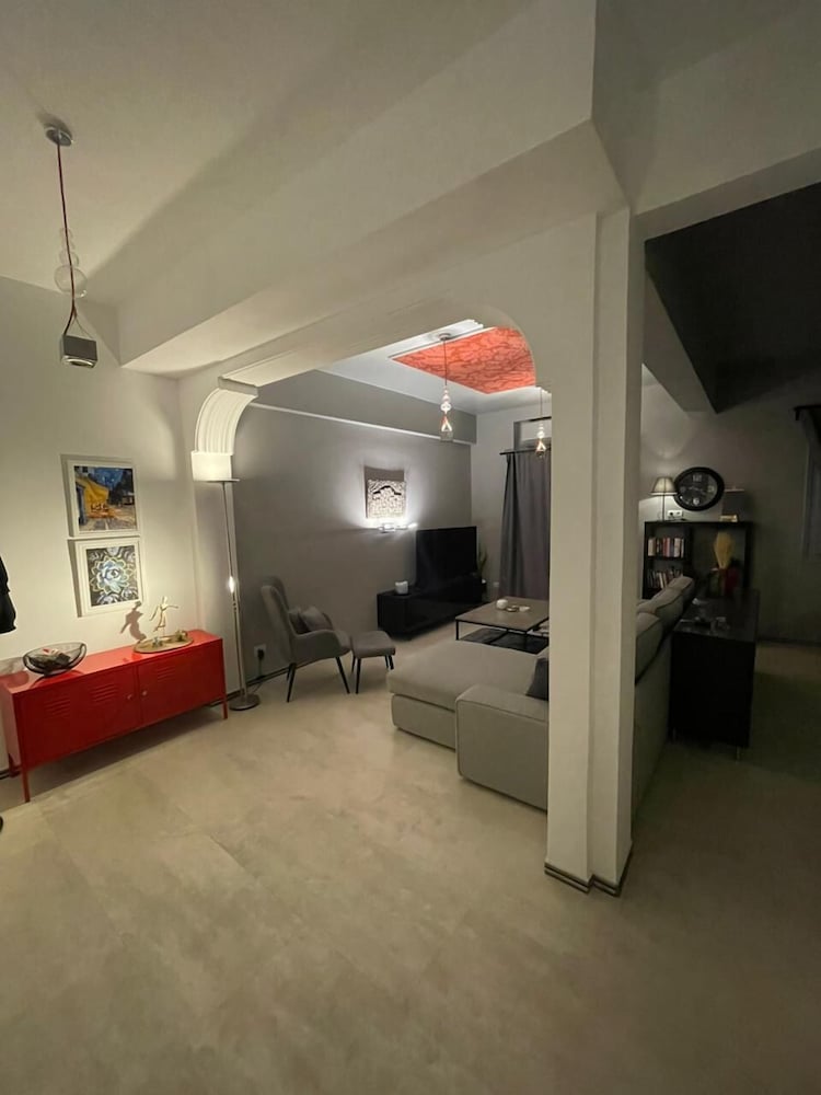 Victoria Penthouse