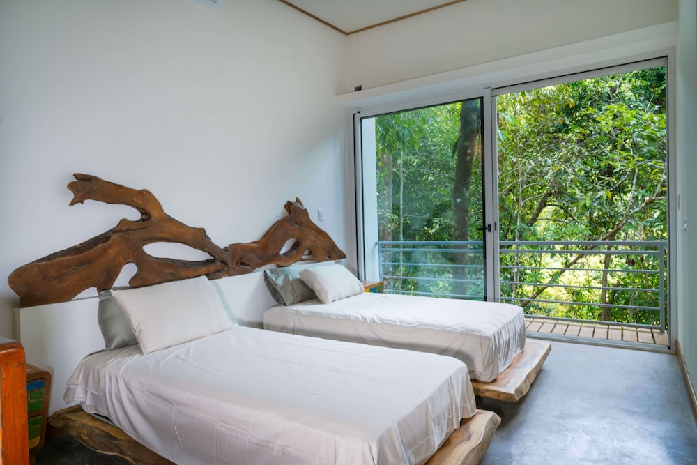 Casa Bromelia