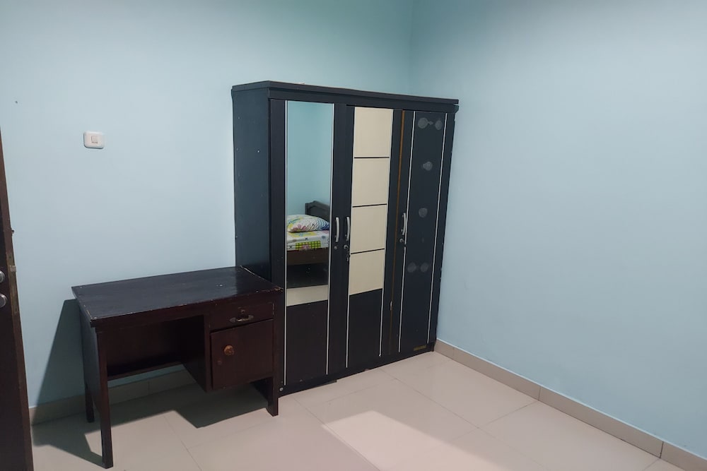 Kabin Kapsul Kayu Jati V Jakarta - Male Only - Hostel