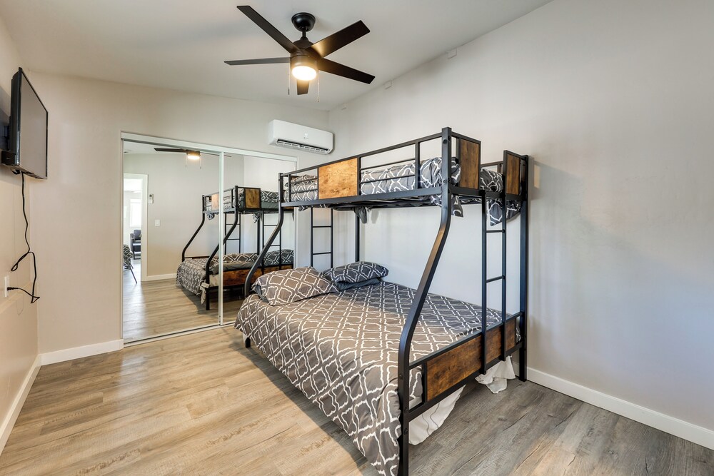 Boat Dock Access: Desert Hideaway in Bullhead City
