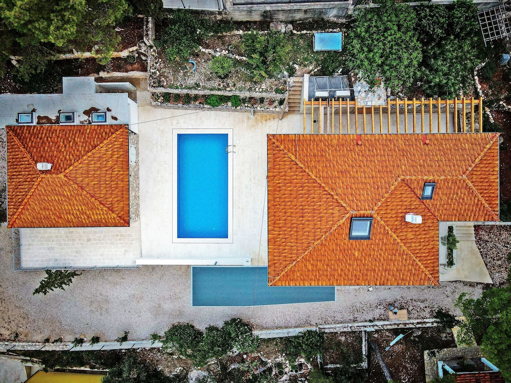 Exclusive Villa Marumare Completed 2021 Pool 300m to the Beach view 3