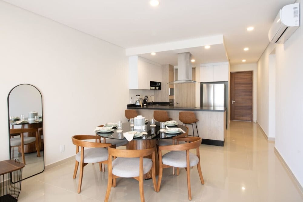 Torre Eleve Apartments