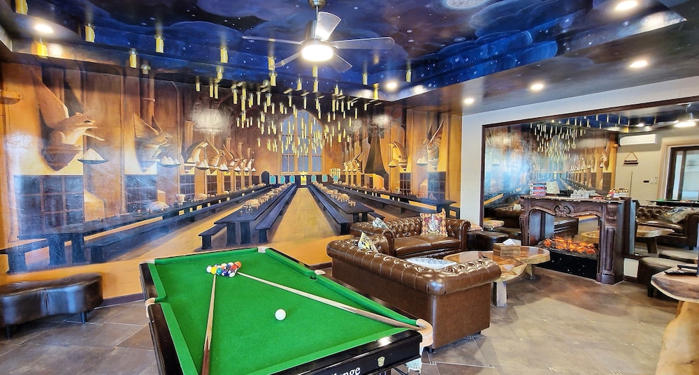 lounge